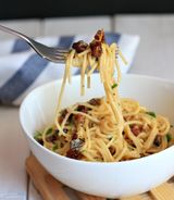 Oriental Sausage Kiri Pasta