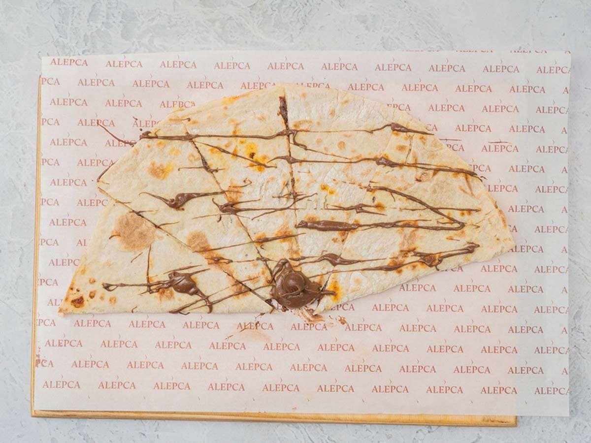 Chocolate Manoucheh