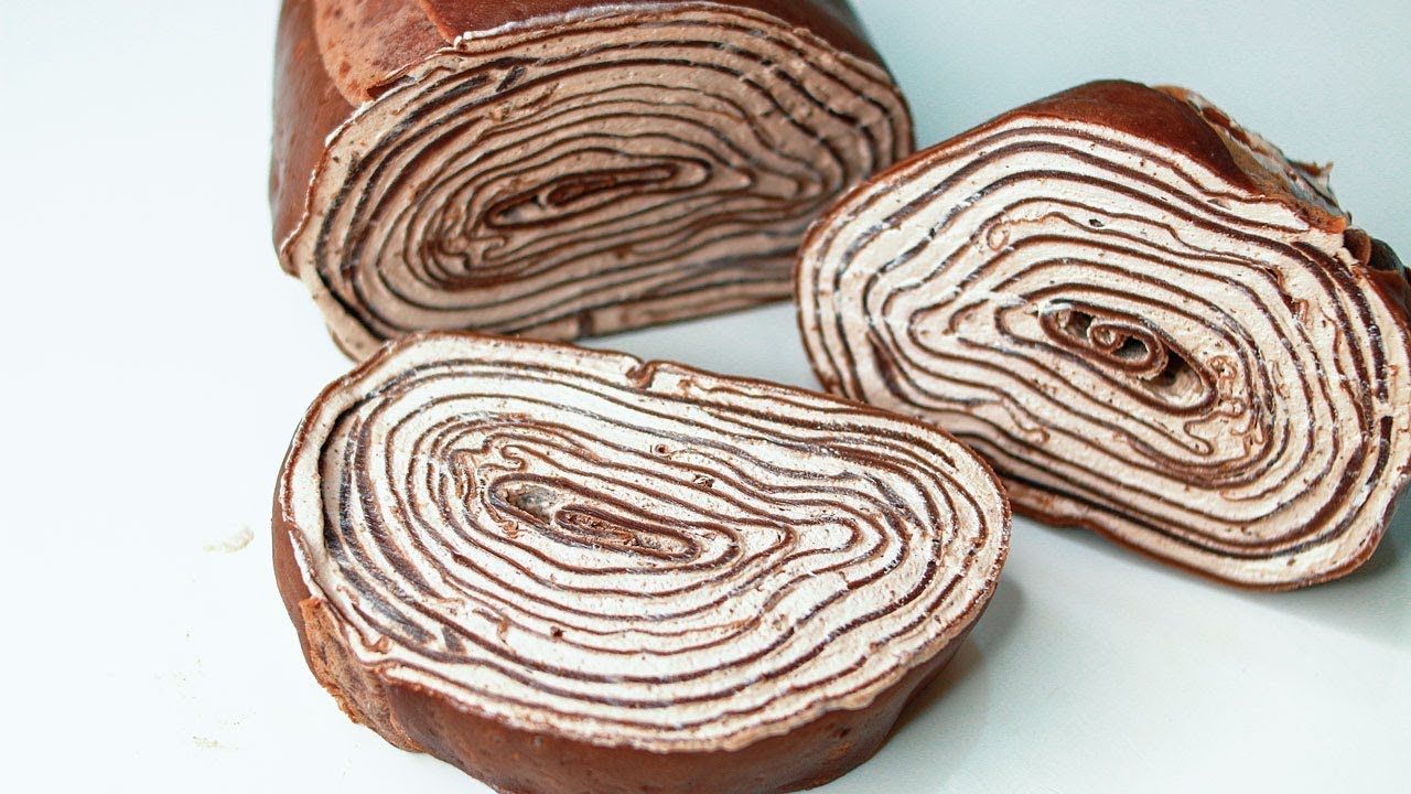 Chocolate roll crepe