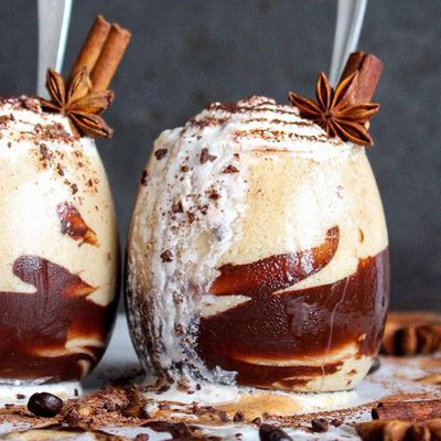 Cinnamon With Caramel Latte