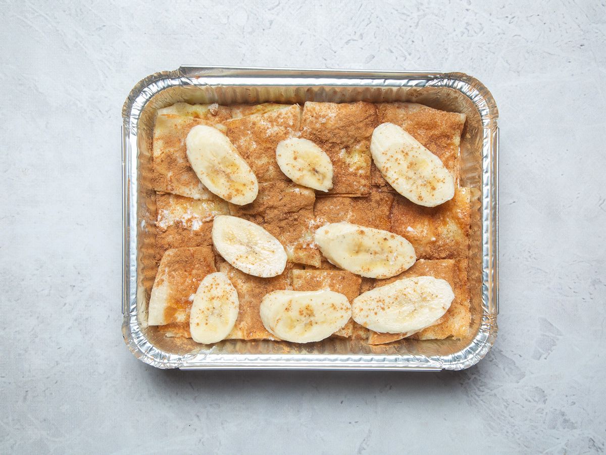 Cinnamon with banana feteera