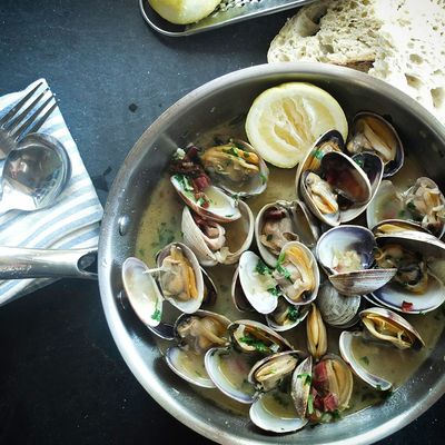 Clams soup