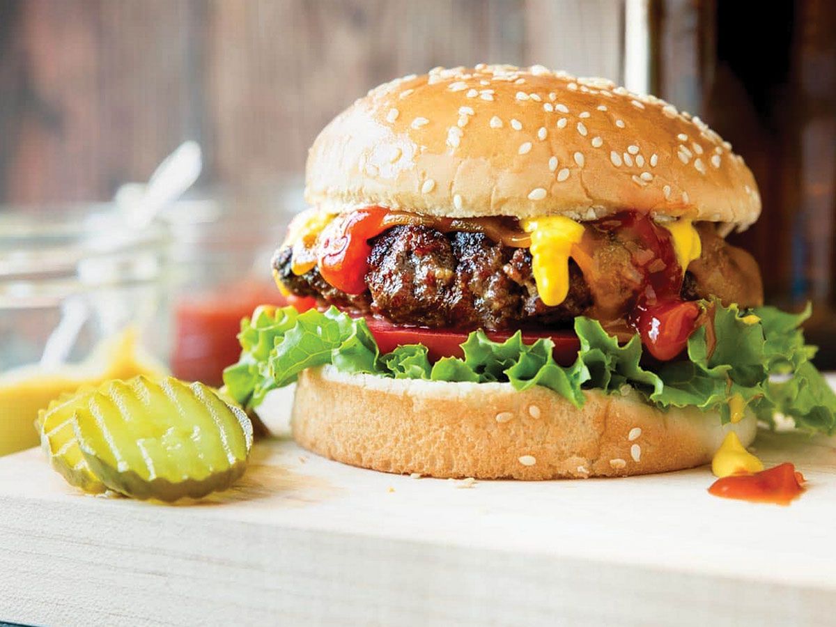 Classic Burger (Jumbo 150 Gm) Bun Sandwich