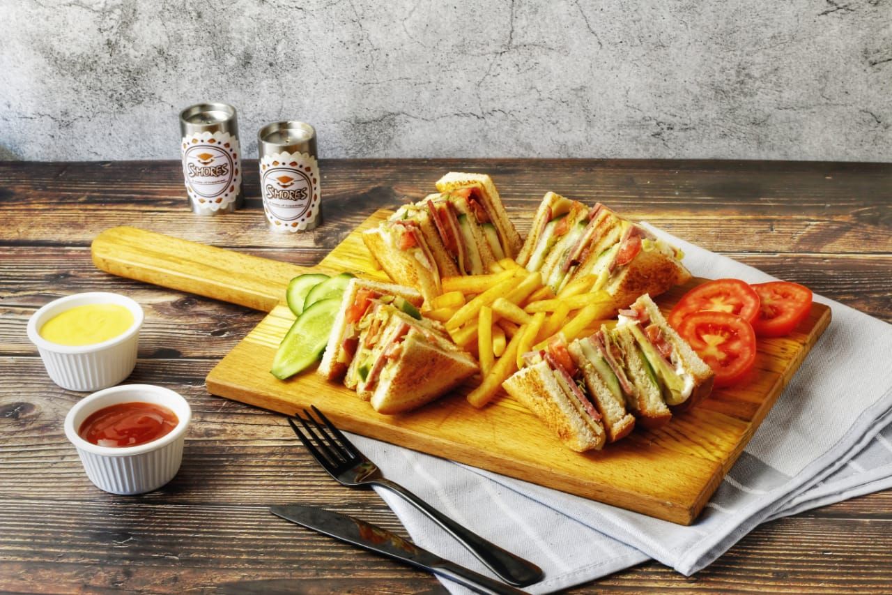 Salami With Cheddar Cheese Club Sandwich