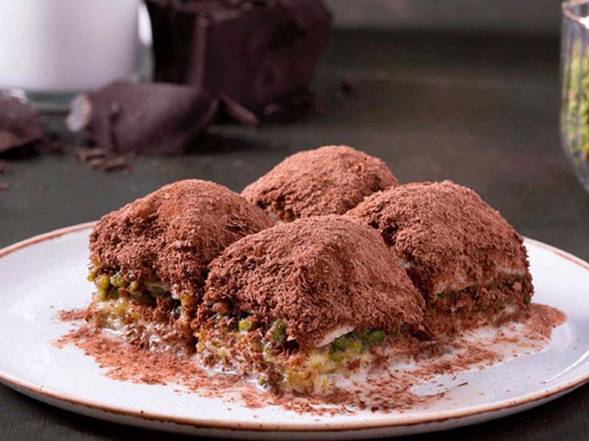Cold Baklava with Walnut