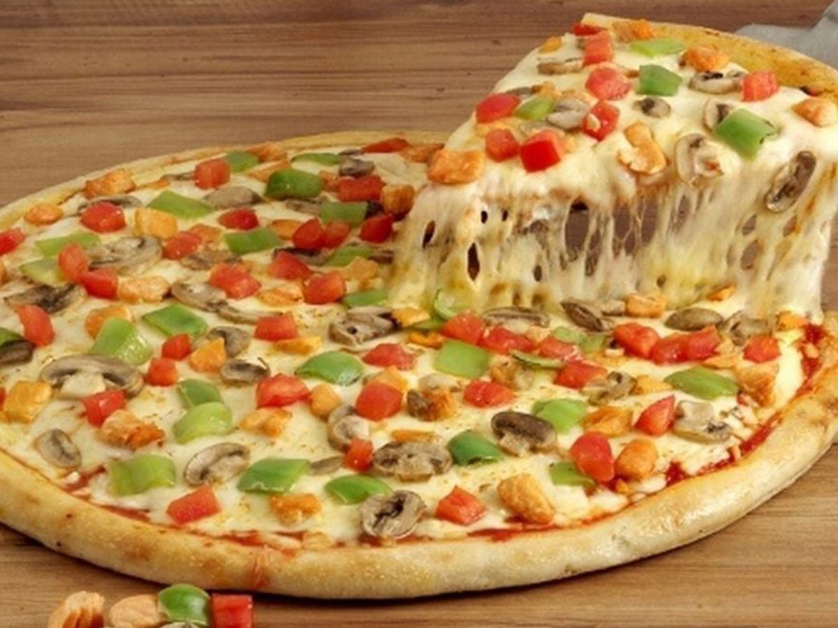Mozzarella pizza