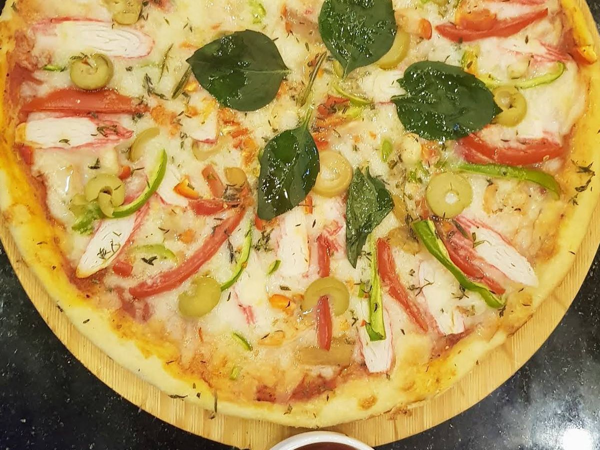 Crabs pizza
