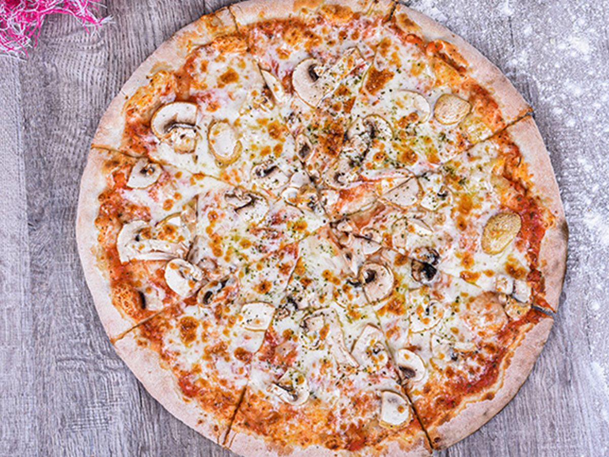 Mushroom pizza
