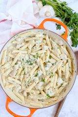 Chicken With White Sauce Pasta