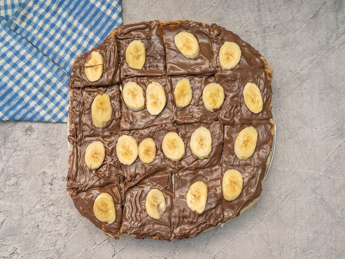 Chocolate and banana pie