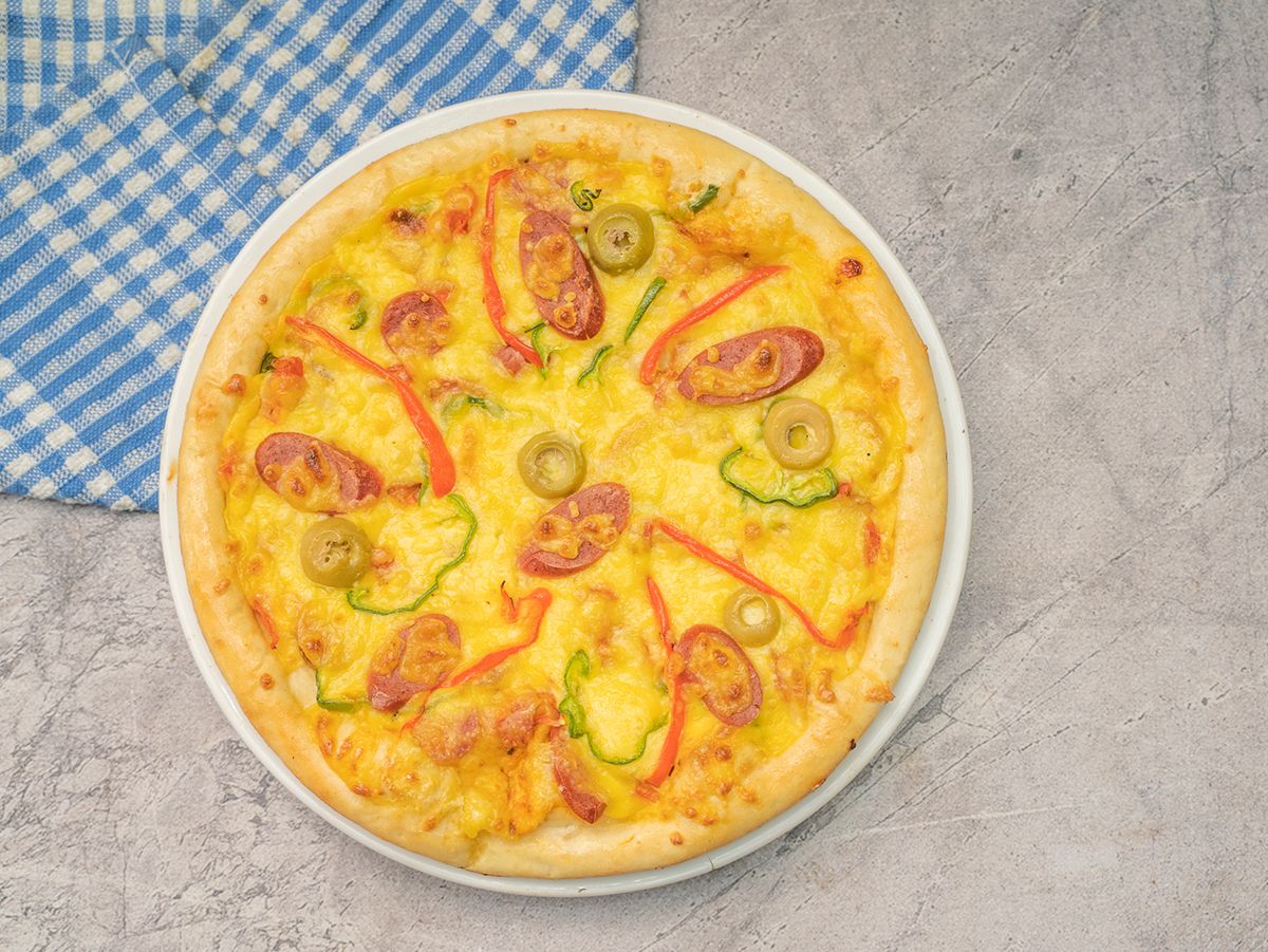 Hot Dog Italian Pizza