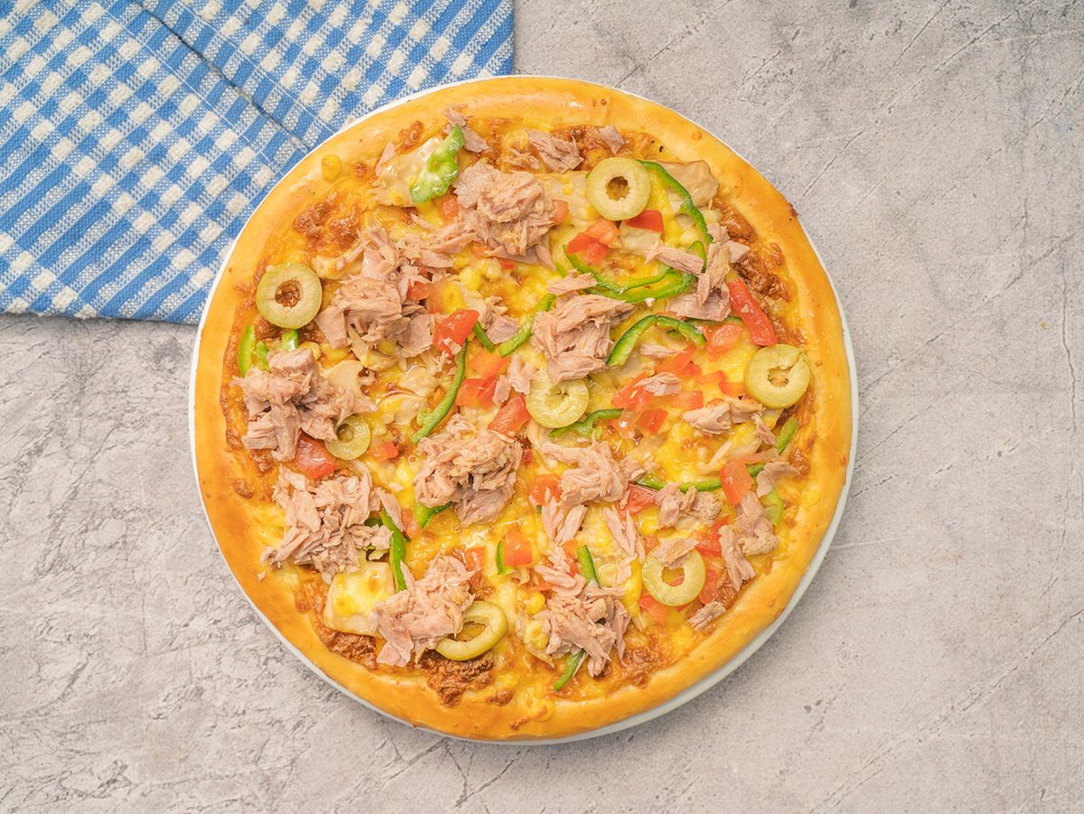 Tuna Pieces Italian Pizza