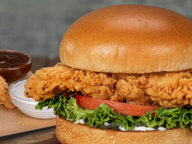 Baladi Crispy Chicken Meal