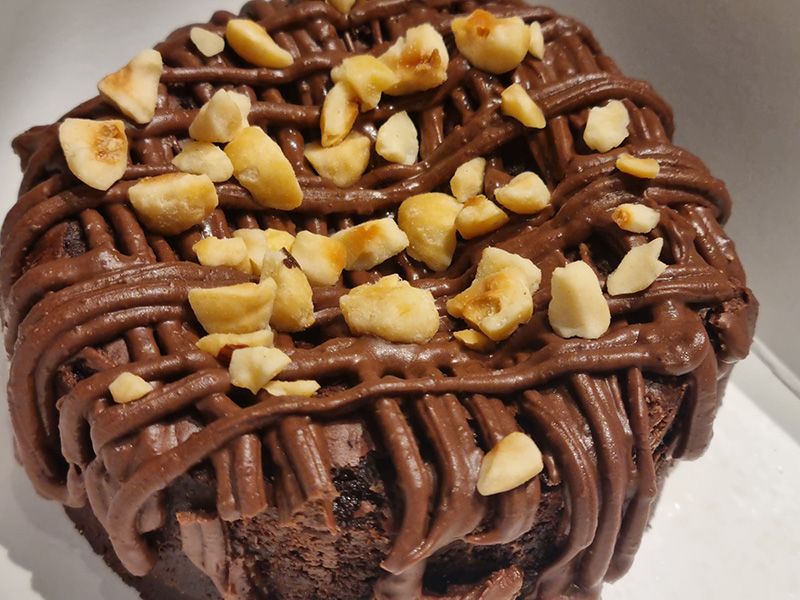 Crispy Hazelnut Brownies Bombs