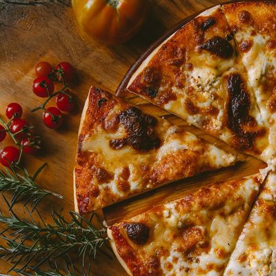 Hot Zinger Pizza