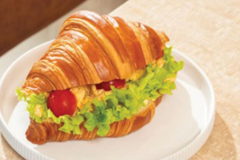 Roumi Cheese croissant