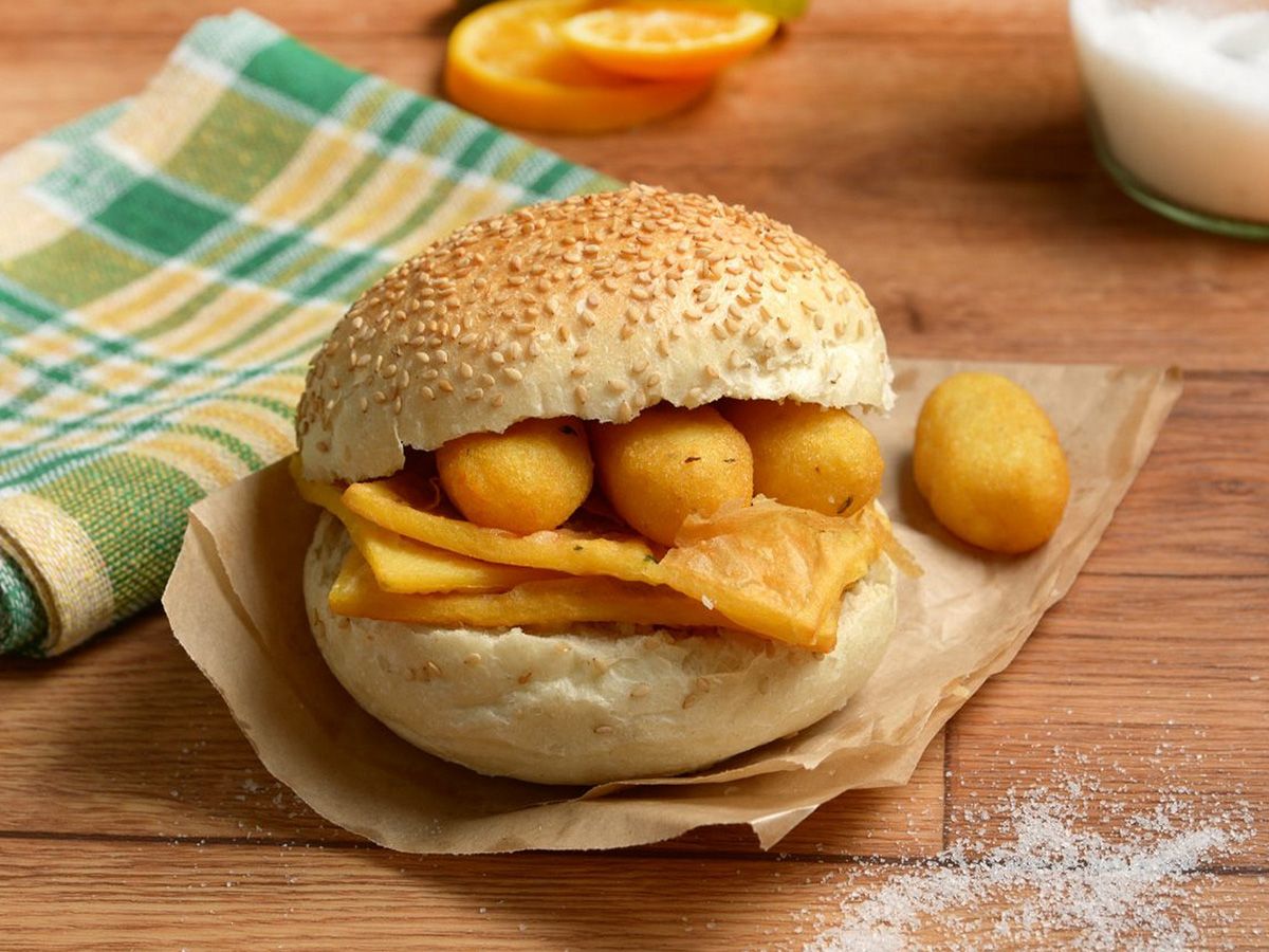 Croquette sandwich