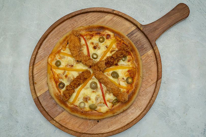 Crunchy Chicken Pizza
