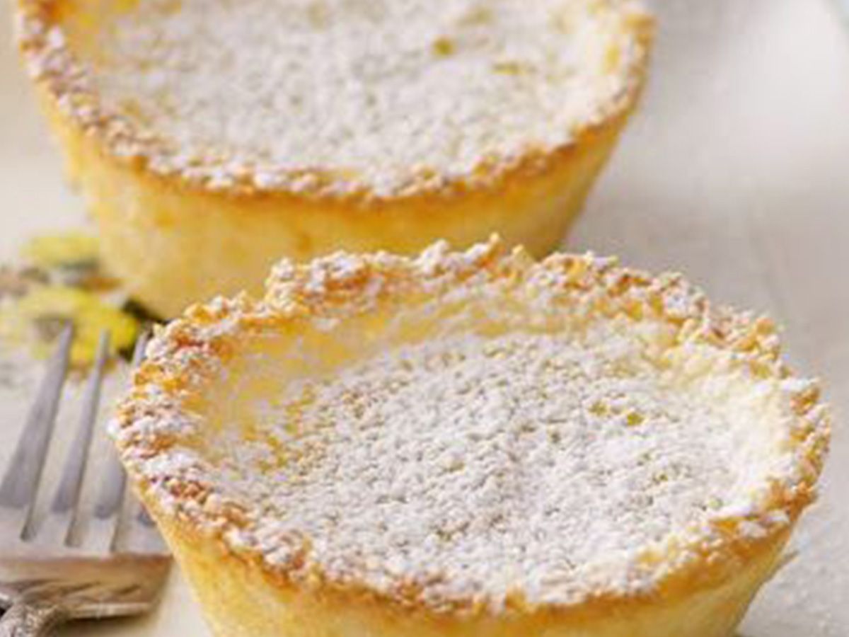 Custard pie