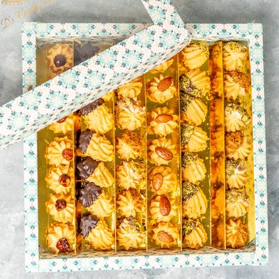 L’amandine’s Plain Petit Four