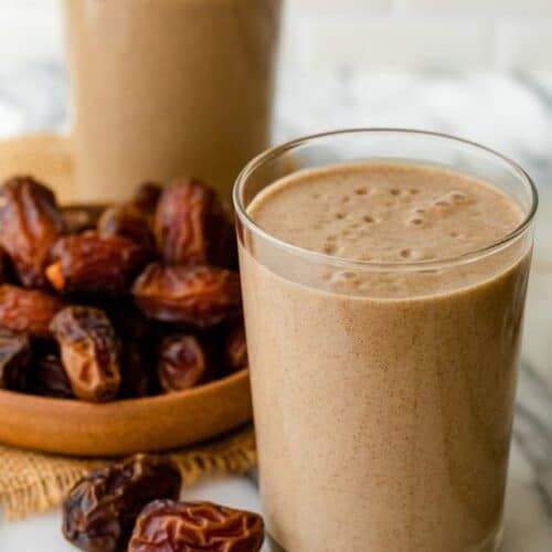Dates With Milk Juice