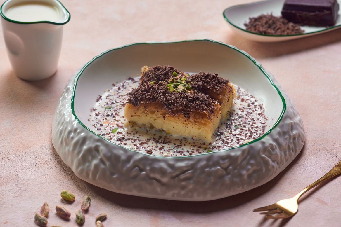 Cold Baklava With Milk