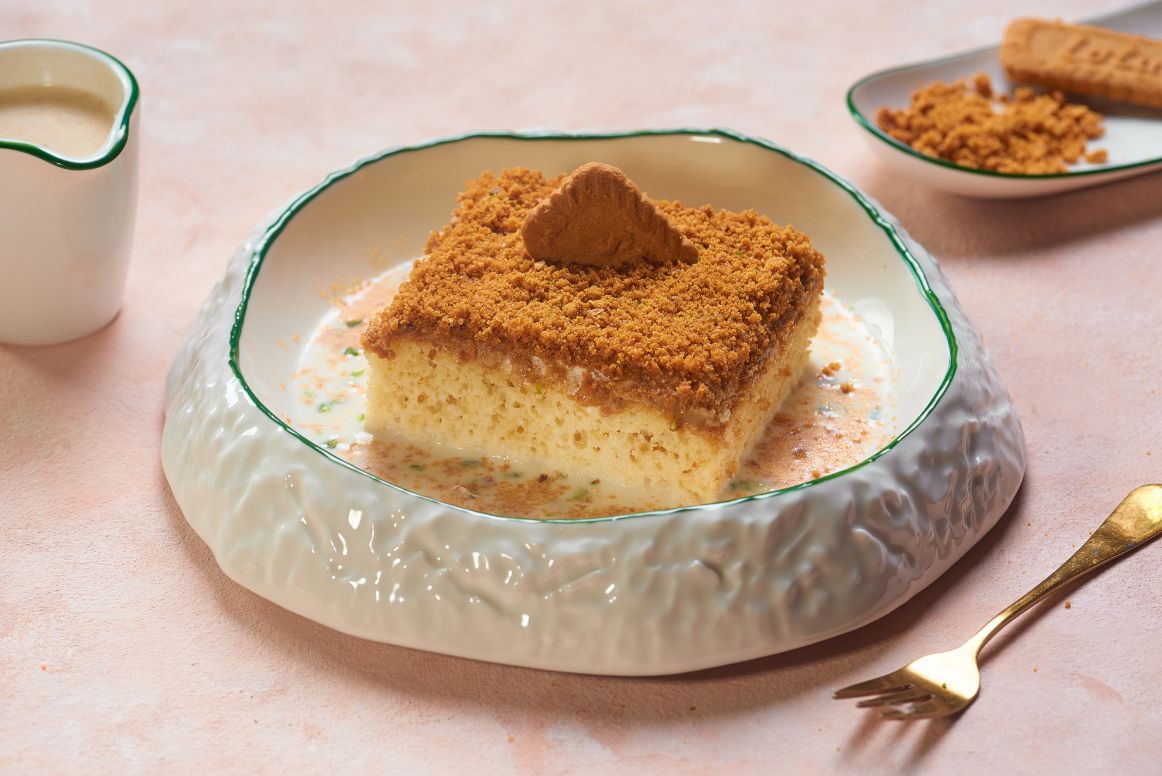 Lotus Trilece Cake