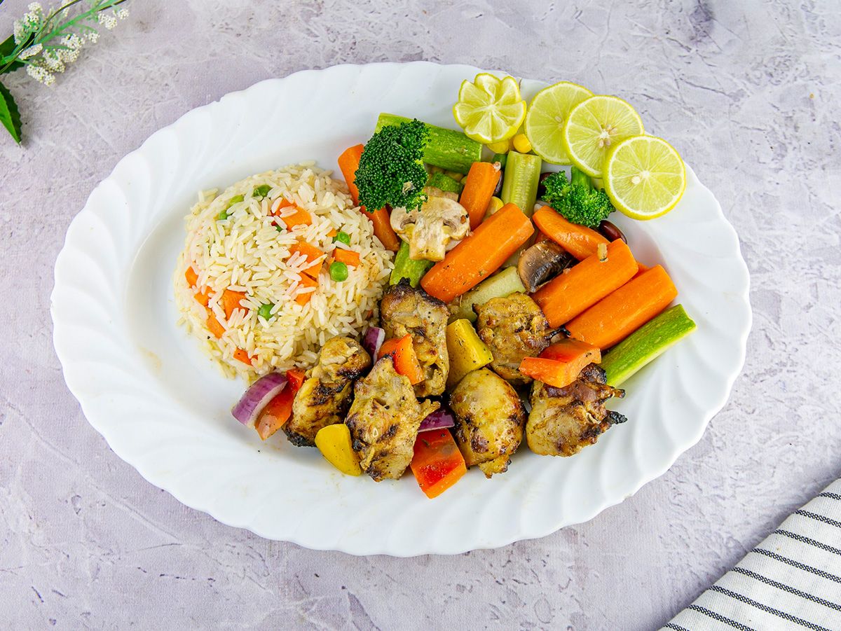 chicken shish tawook meal