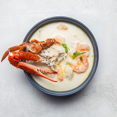 Creamy Seafood Soup With Crab