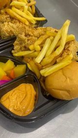 Zinger Chicken Meal (4 Pieces)