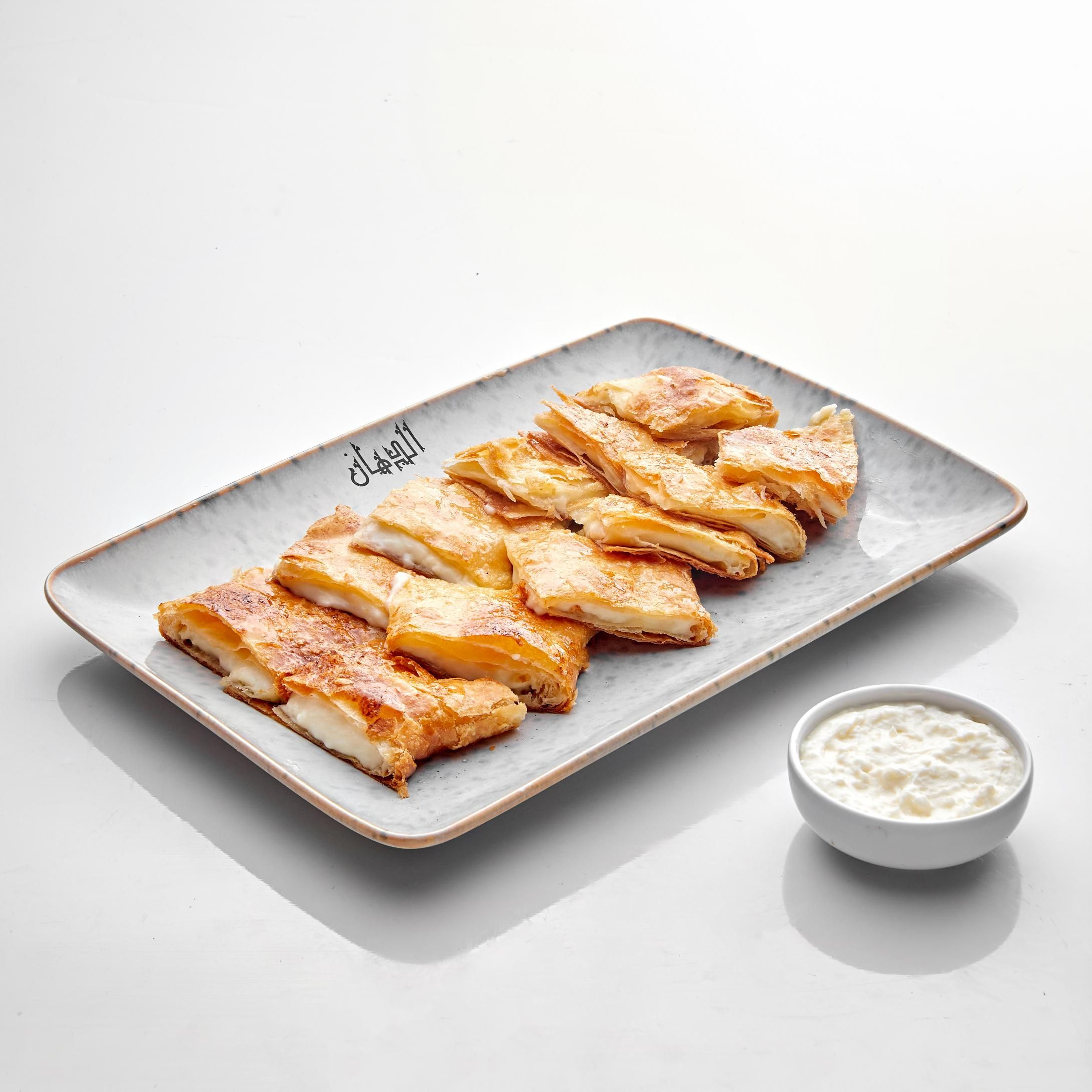 Milk Cream Stuffed Feteer