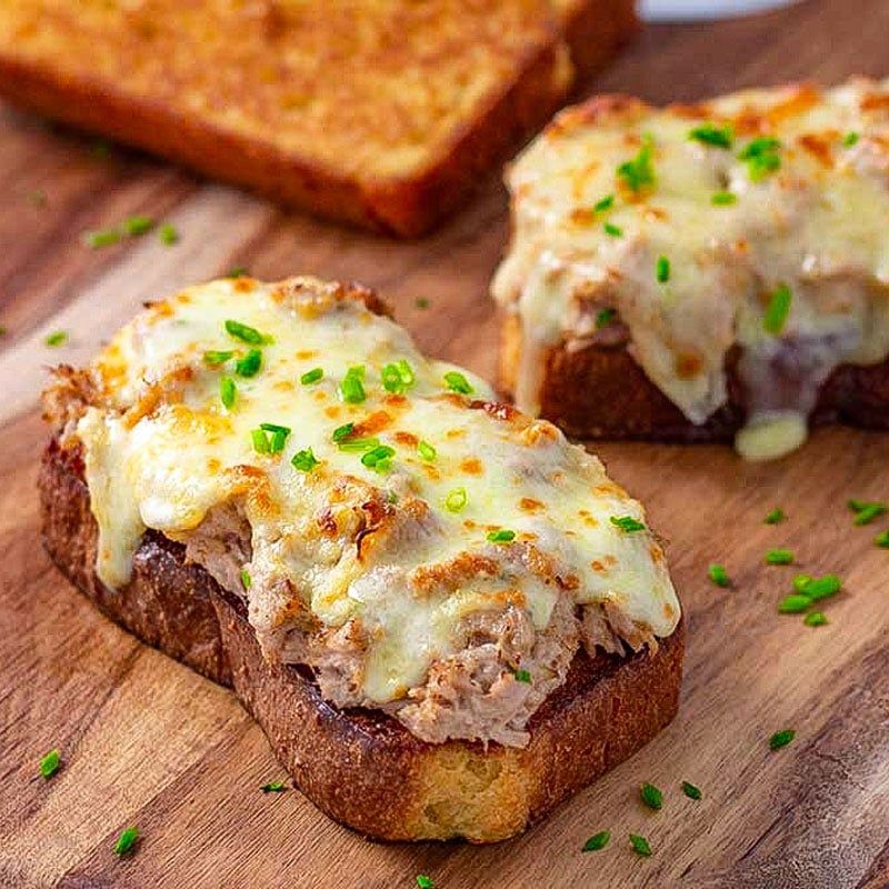 Egg Tabuna with Cheese