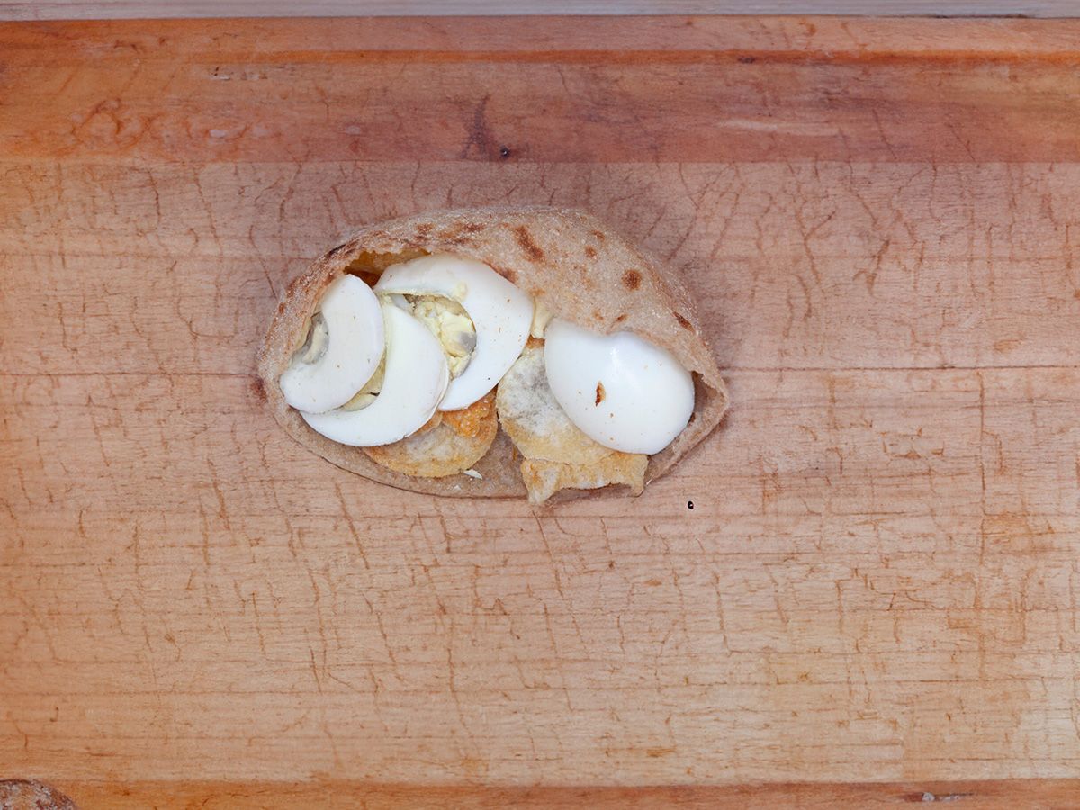 Chips Potato With Eggs Sandwich