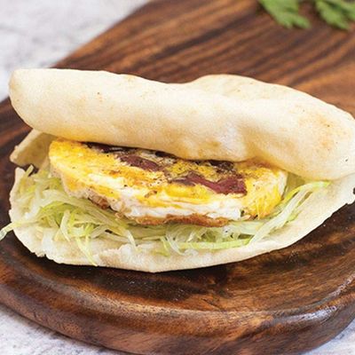 ساندويتش بيض باسترمي