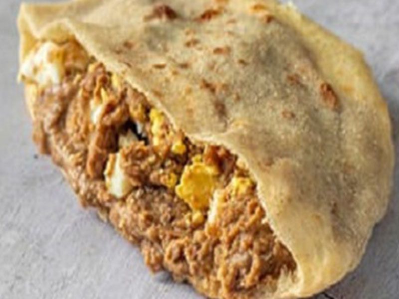 Eggs With Foul Sandwich