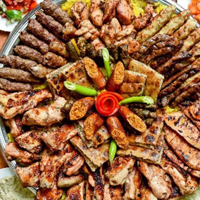 El Mazboten tray