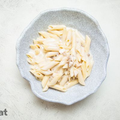 Penne Chicken White Sauce
