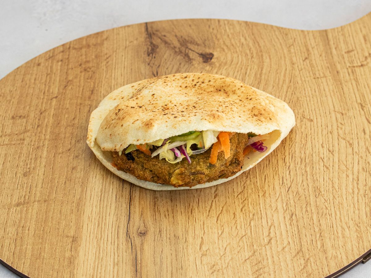 Regular Falafel Sandwich With Salad