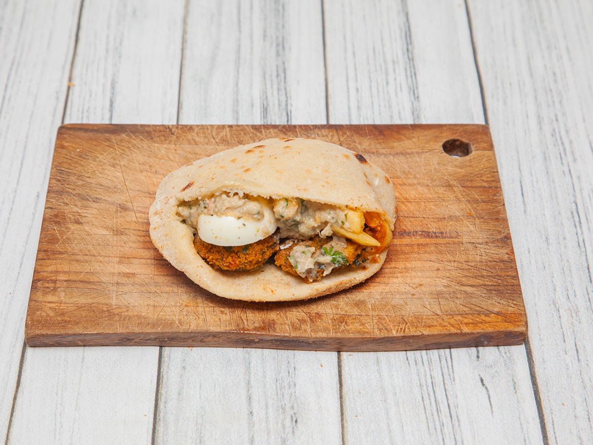 Al Tababkh mix Shami or Baladii Sandwich