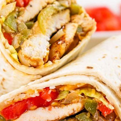 ساندويتش دجاج فاهيتا