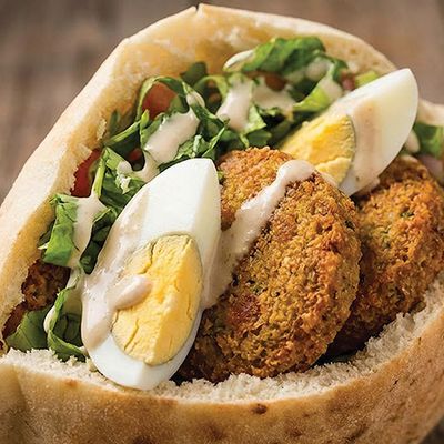 Taamia with Egg Sandwich