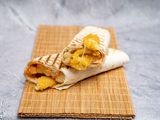 Fried Roomy Cheese Roll