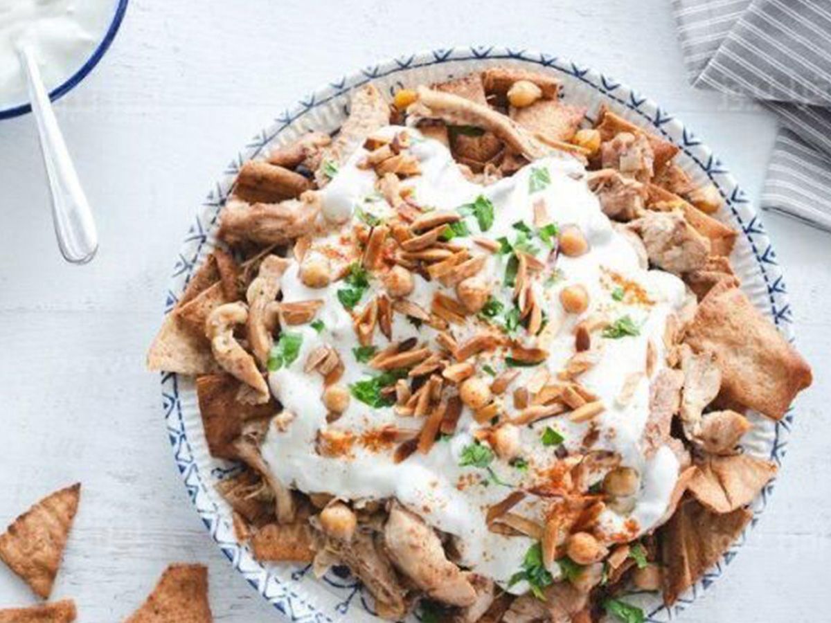 Fatteh meal with chicken