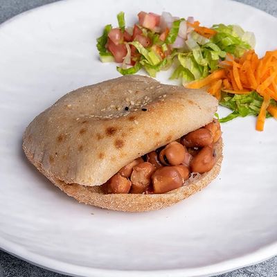 Fava Beans Sandwich