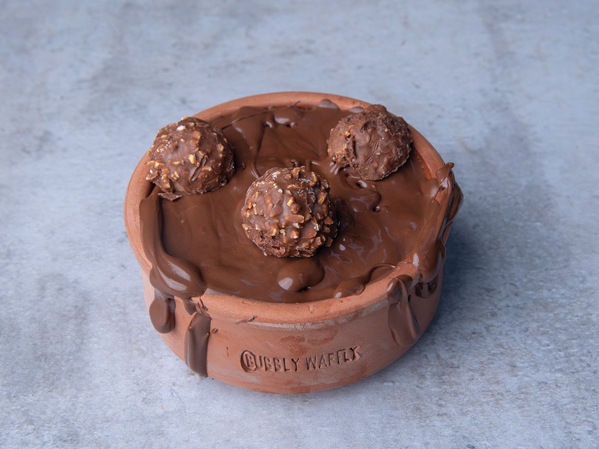 Ferrero Rocher Brownies Cake