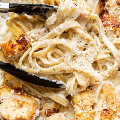 Fettuccine Chicken alfredo Pasta