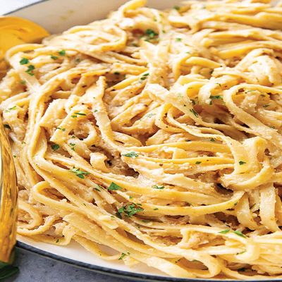 Fettuccine pasta with herb Alfredo sauce