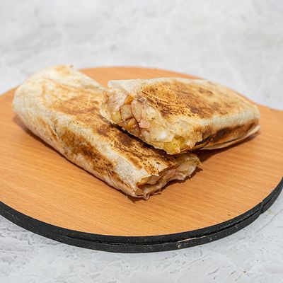 بطاطس وخبز سوري