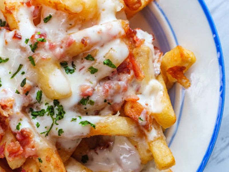 French Fries With Mozzarella Cheese Packet