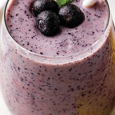 Fresh blueberry juice